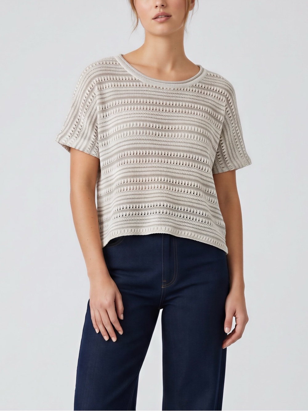 Short Sleeve knit Tee in Light Beige